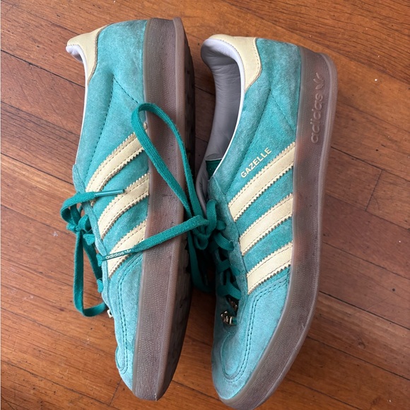 Adidas Sambas - Picture 2 of 2